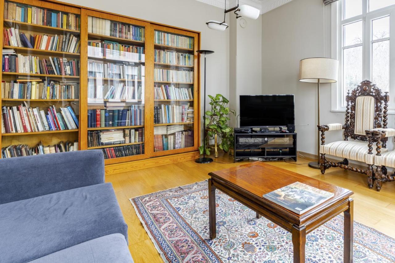 Апартаменты Flat With Balcony And Bosphorus View In Beyoglu Стамбул Экстерьер фото
